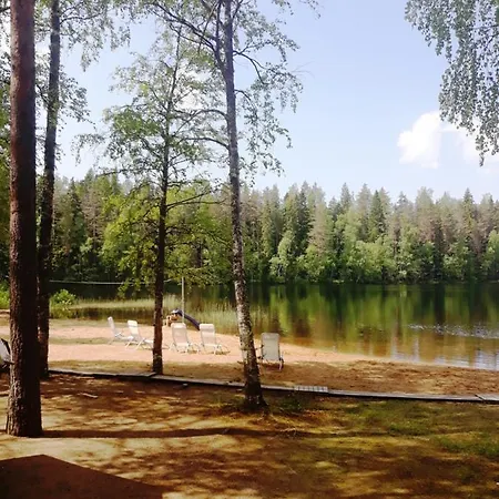 на берегу живописного озера Kerimaki