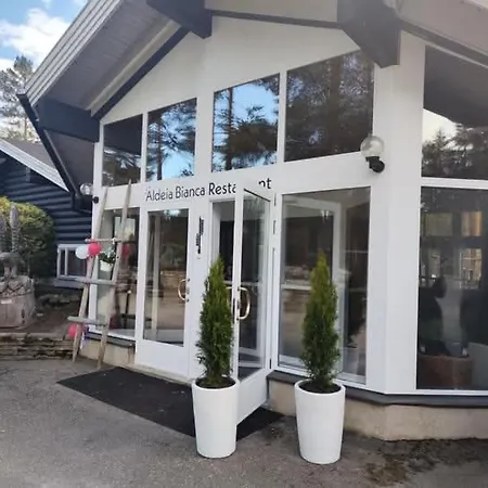 на берегу живописного озера * Керимяки