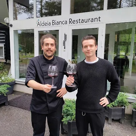 на берегу живописного озера Дом отдыха Керимяки