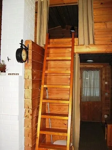 펜션 на берегу живописного озера 케리마키