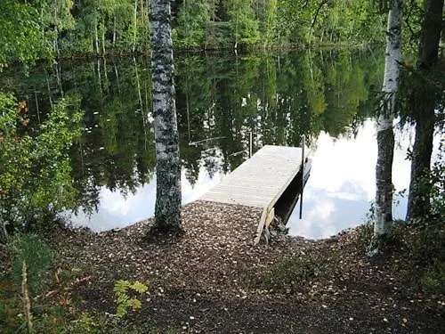 на берегу живописного озера 펜션 *
