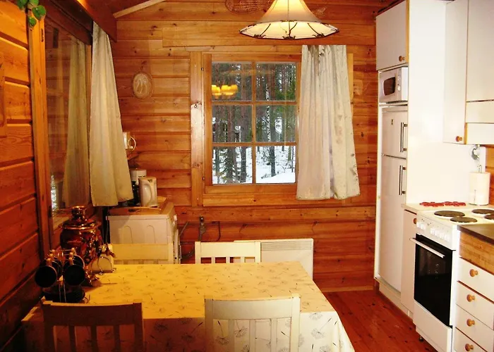 на берегу живописного озера 펜션 케리마키